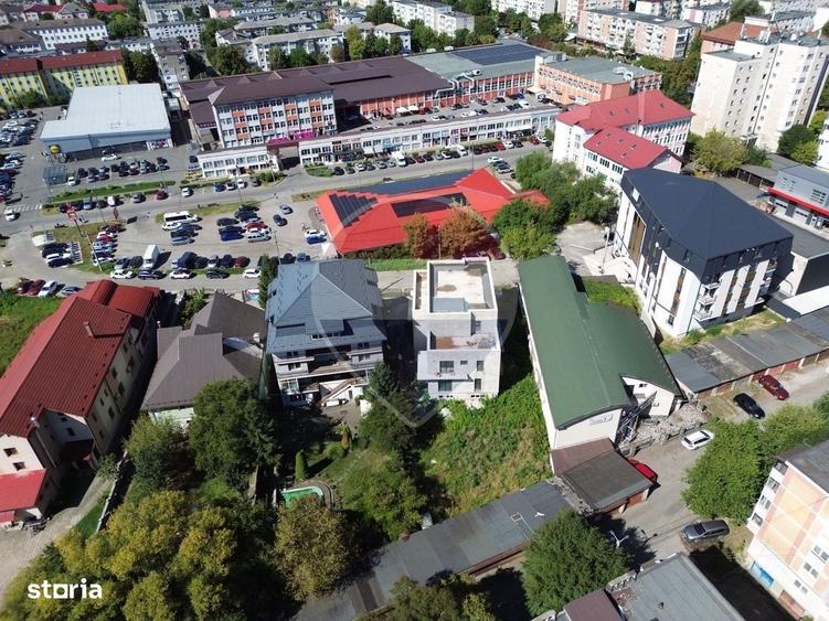 Spațiu comercial, de 1,100 mp, în Central