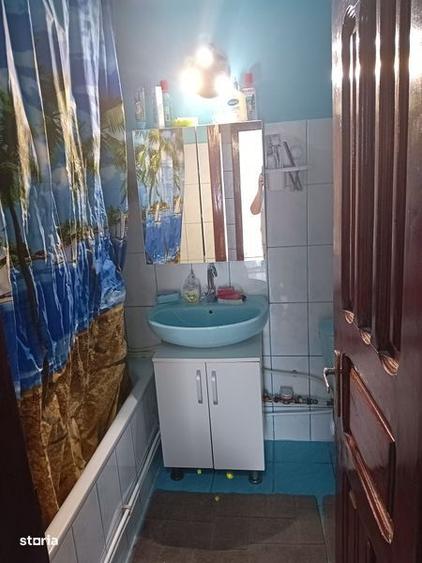 Casă cu 4 camere cu Teren 80 Mp în Central