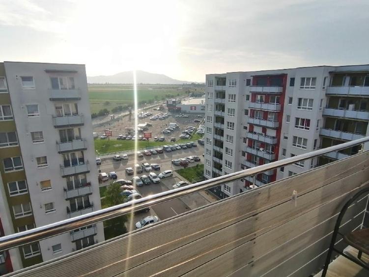Apartament cu 2 camere decomandat, mobilat în Avantgarden