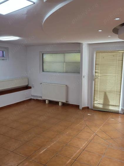 Spațiu comercial, 90 mp în Central