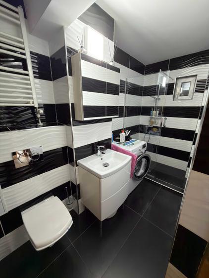 Apartament cu 3 camere decomandat în Cantemir