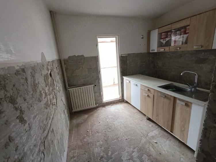 Apartament cu 2 camere decomandat în Gara