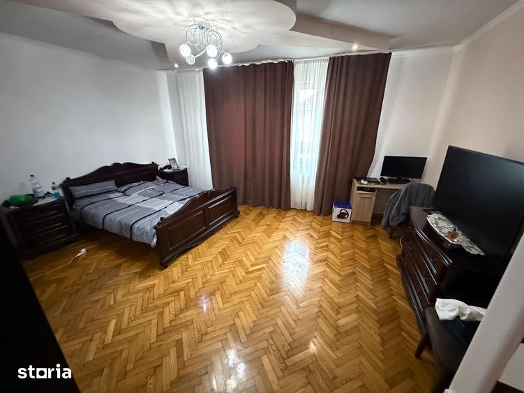 Casă cu 3 camere cu Teren 300 Mp în 14 Mai