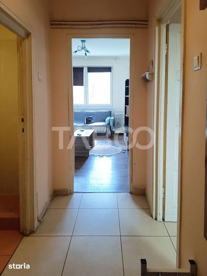 Apartament cu 2 camere semidecomandat, mobilat în Gruia