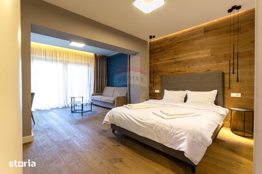 Spațiu comercial, de 166 mp, în Schei