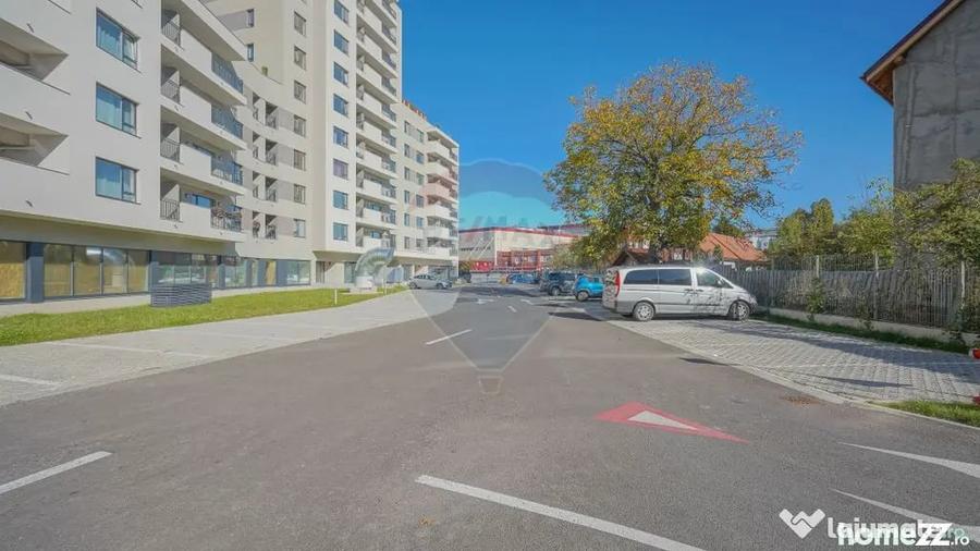 Apartament cu 2 camere semidecomandat în Sud