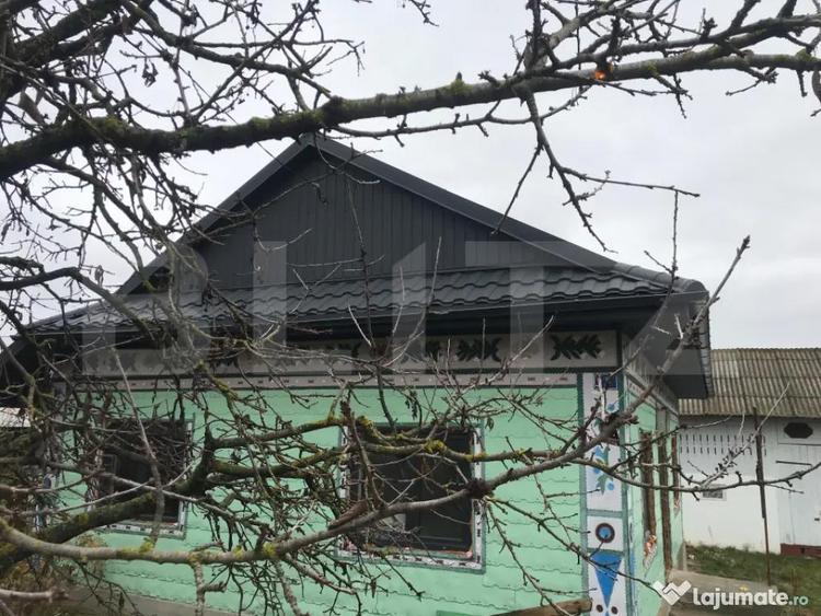 Casă cu 3 camere cu Teren 3400 Mp în Central