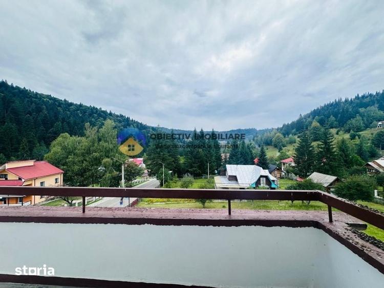 Apartament cu 4 camere decomandat în Ceahlău