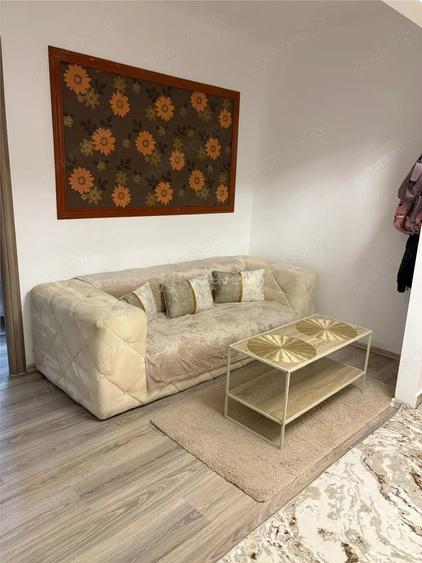 Apartament cu 3 camere decomandat în Fortuna