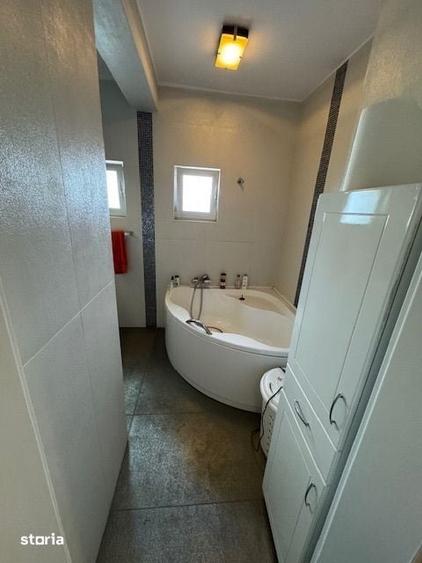 Apartament cu 3 camere decomandat în Vatra Luminoasă