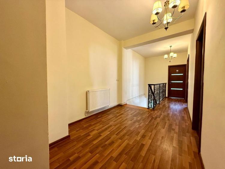 Casă cu 5 camere cu Canalizare în Giurgiului
