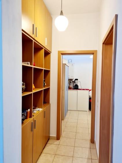 Casă individuală cu 5 camere cu Canalizare în Andronache