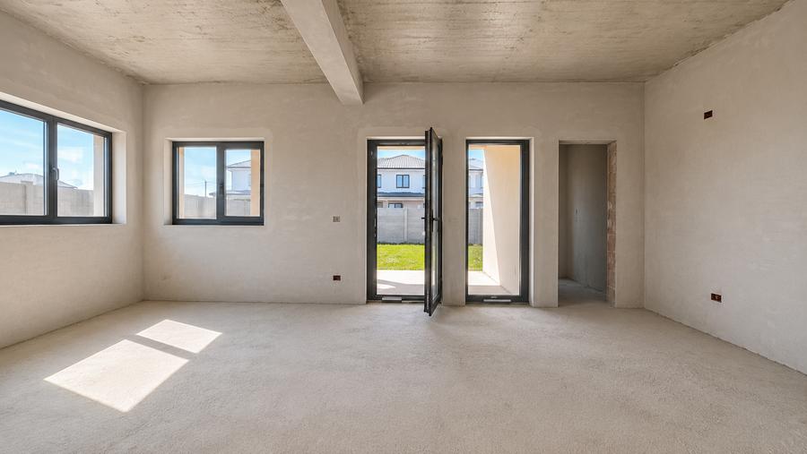 Duplex cu 4 camere cu Canalizare în Moșnița Nouă