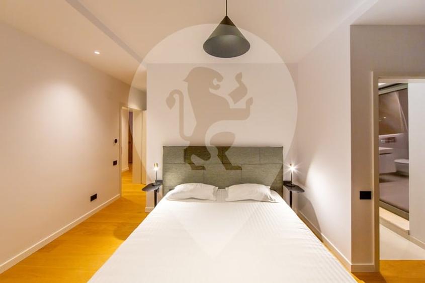 Apartament cu 3 camere decomandat, mobilat în Centrul Istoric