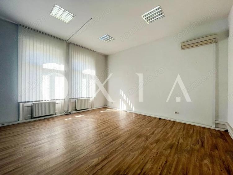 Spațiu comercial, de 200 mp, în P-ța Maria