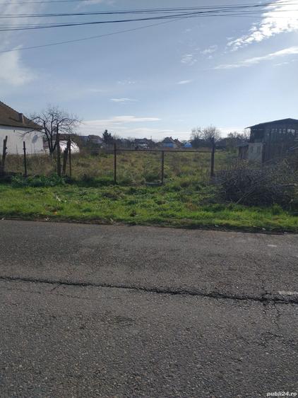 Teren de 1860 mp, în Parța