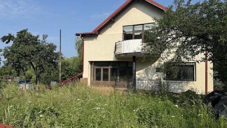 Casă individuală cu 5 camere cu Teren 272 Mp în Telega