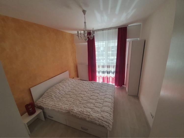 Apartament cu 3 camere în Străulești