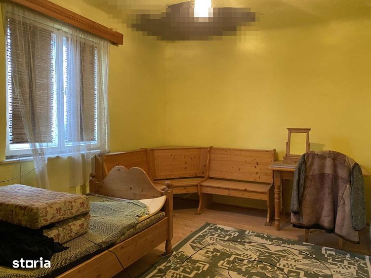 Casă cu 5 camere cu Teren 917 Mp în Gornești