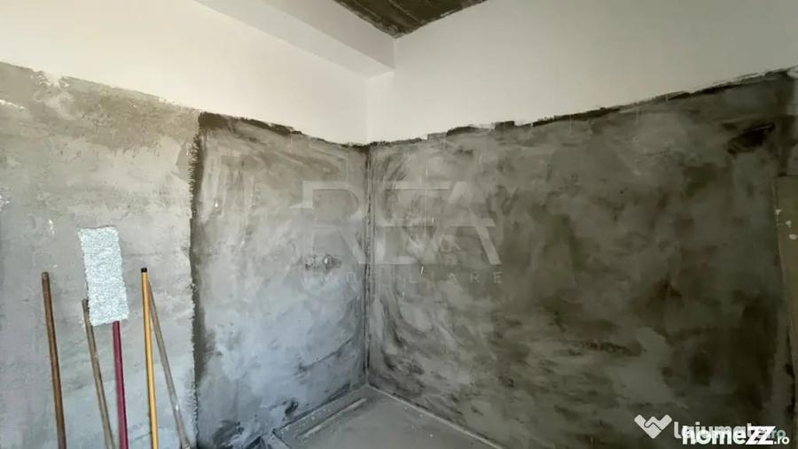 Casă cu 3 camere cu Teren 500 Mp în Central