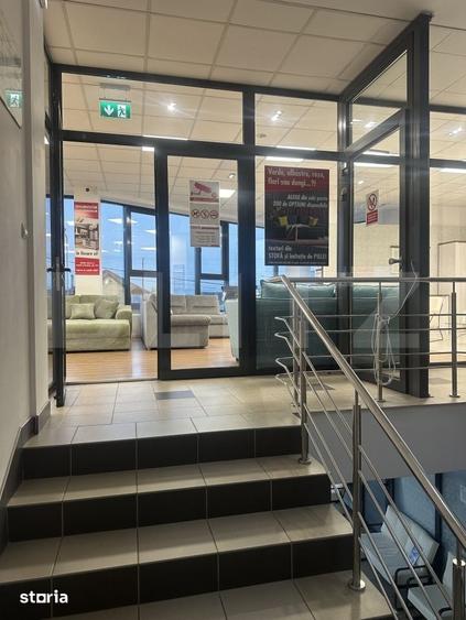 Spațiu comercial, de 275 mp, în Centura