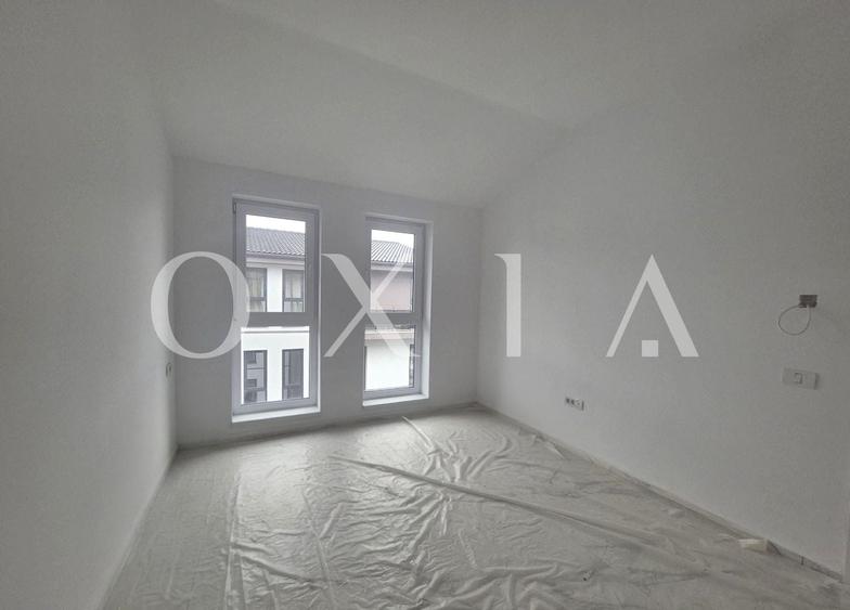 Apartament cu 3 camere semidecomandat în Giroc