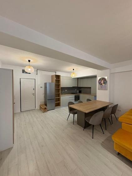 Apartament cu 2 camere semidecomandat, mobilat în Torontalului