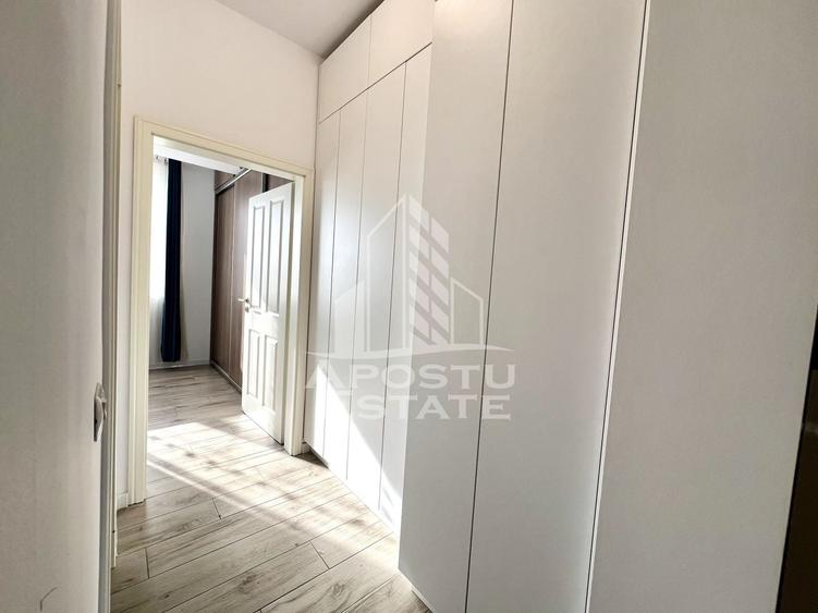 Apartament cu 2 camere semidecomandat, mobilat în Giroc
