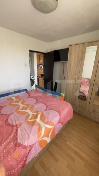 Apartament cu 2 camere semidecomandat, mobilat în Trivale