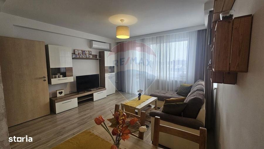 Apartament cu 3 camere decomandat, mobilat în Tractorul