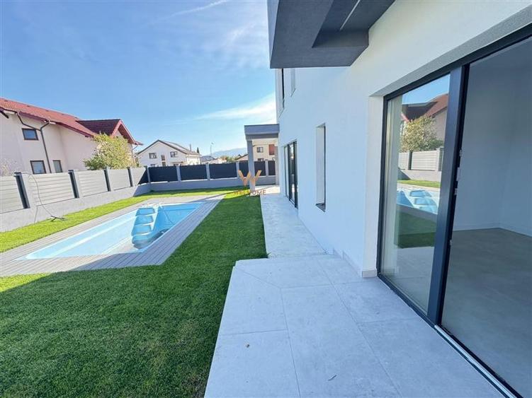 Casă individuală cu 4 camere cu Piscina în Șelimbăr