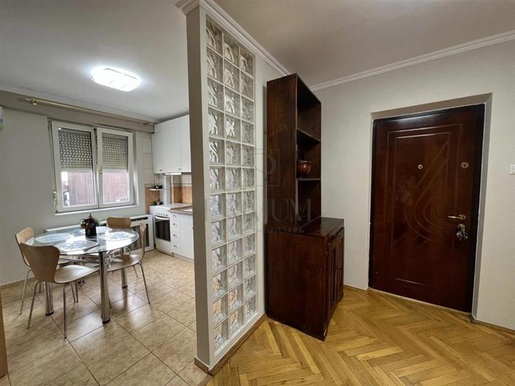 Apartament cu 3 camere semidecomandat, mobilat în Aradului — fotografia 2