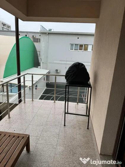 Apartament cu 2 camere semidecomandat în Aviației
