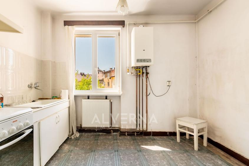 Apartament cu 2 camere semidecomandat în Horea