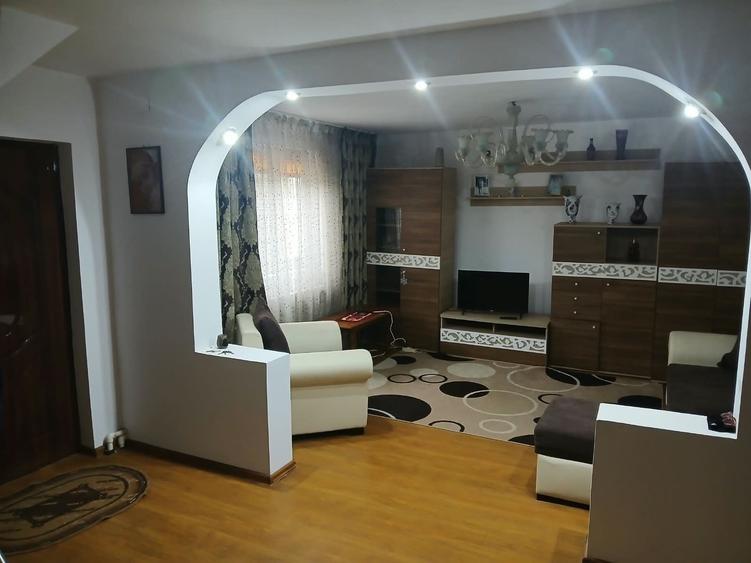 Casă cu 4 camere în Popoveni