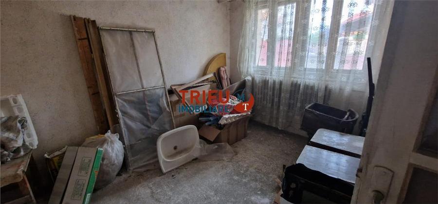 Casă individuală cu 4 camere cu Canalizare în Cetate