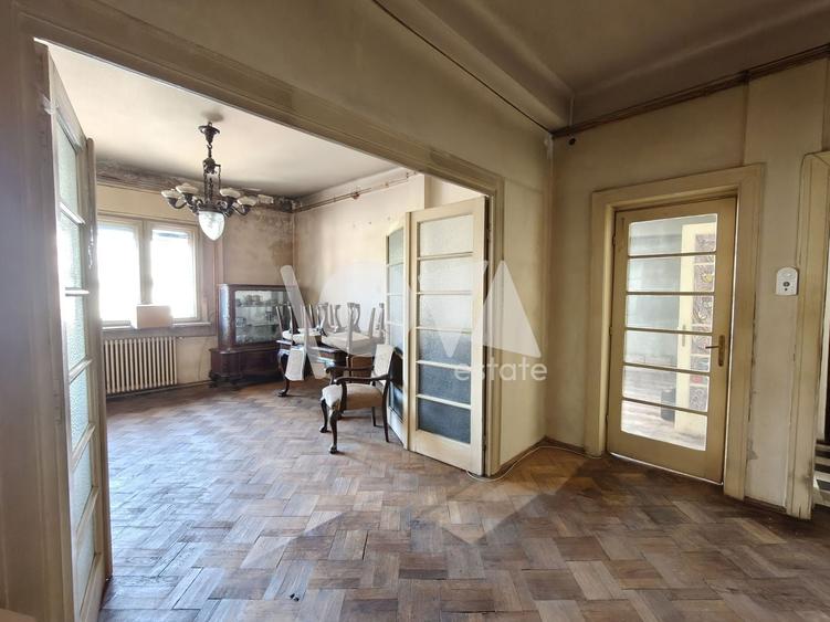 Apartament cu 3 camere semidecomandat în P-ța Sfântul Ștefan