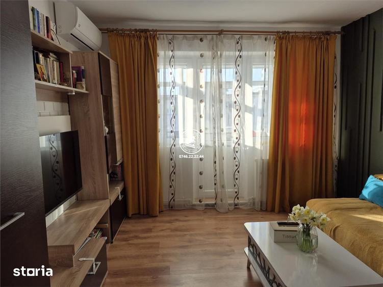 Apartament cu 3 camere decomandat în Alexandru cel Bun