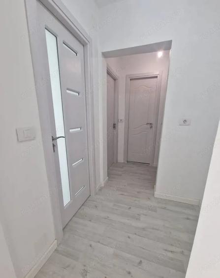 Apartament cu 2 camere decomandat, mobilat în Brâncoveanu