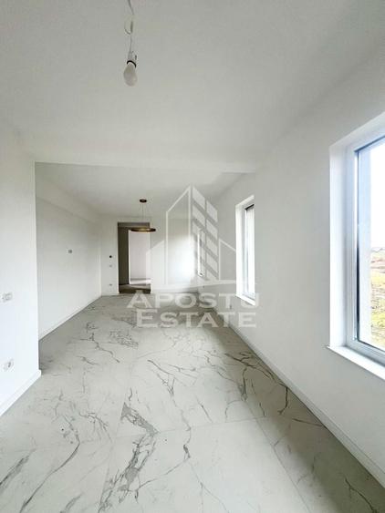 Duplex cu 3 camere cu Canalizare în Covaci