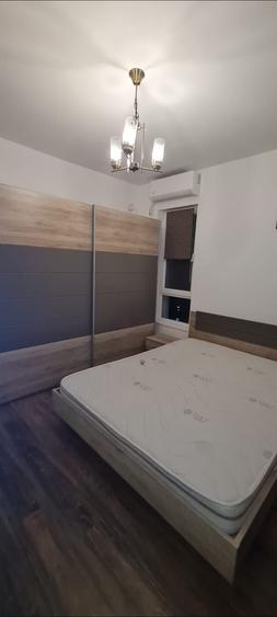 Garsonieră decomandată în Roșu