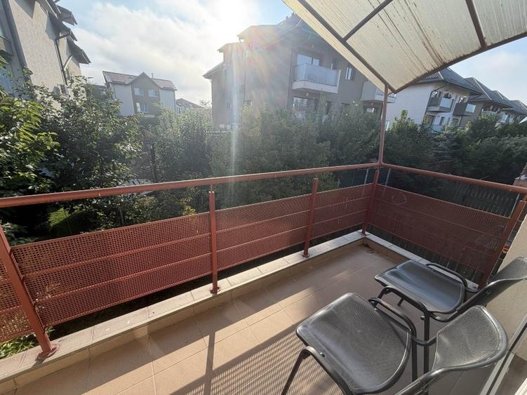 Duplex cu 5 camere cu Canalizare în Bună Ziua