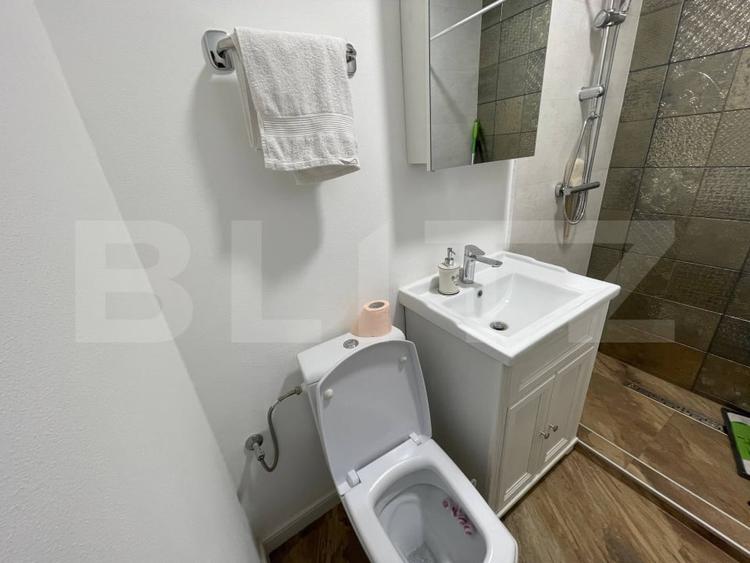Apartament cu 4 camere decomandat, mobilat în Decebal