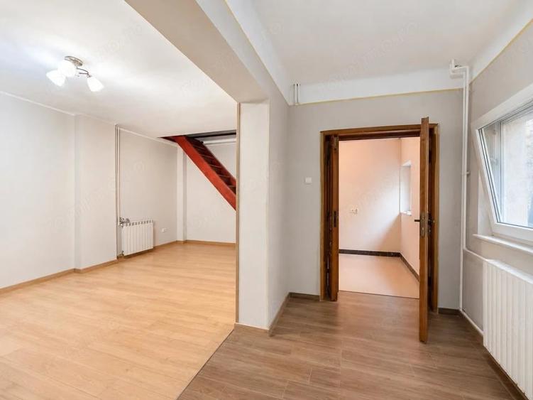 Casă cu Teren 130 Mp în Basarab