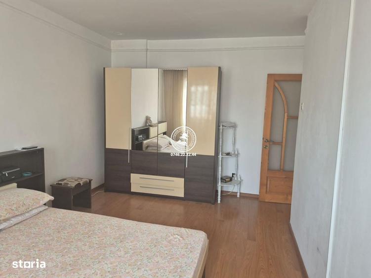 Apartament cu 3 camere decomandat în Păcurari