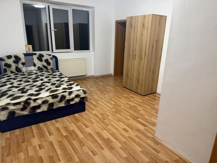 Apartament cu 2 camere decomandat în Exterior Vest