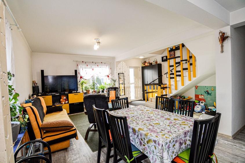 Duplex cu 4 camere cu Canalizare în Gilău