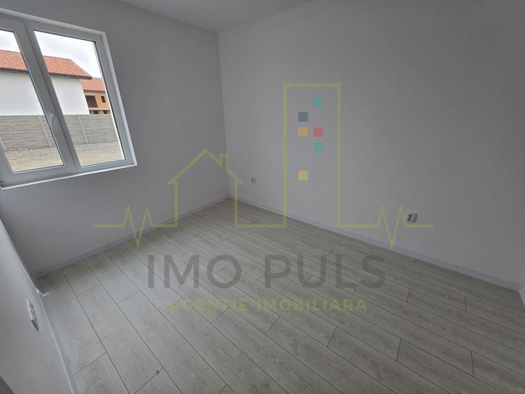 Casă individuală cu 3 camere cu Canalizare în Calea Urseni