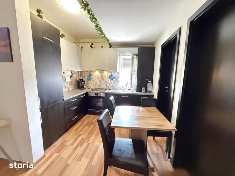 Apartament cu 3 camere decomandat în Sânandrei