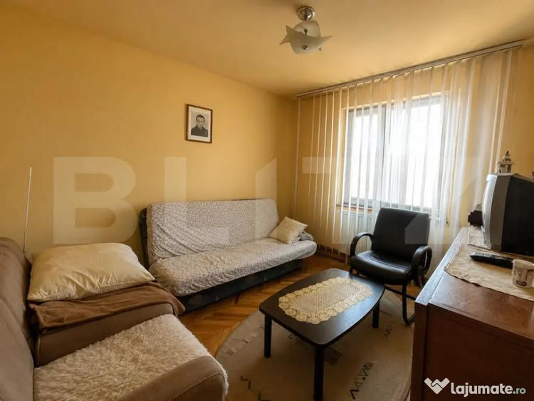 Apartament cu 3 camere decomandat în Circumvalațiunii